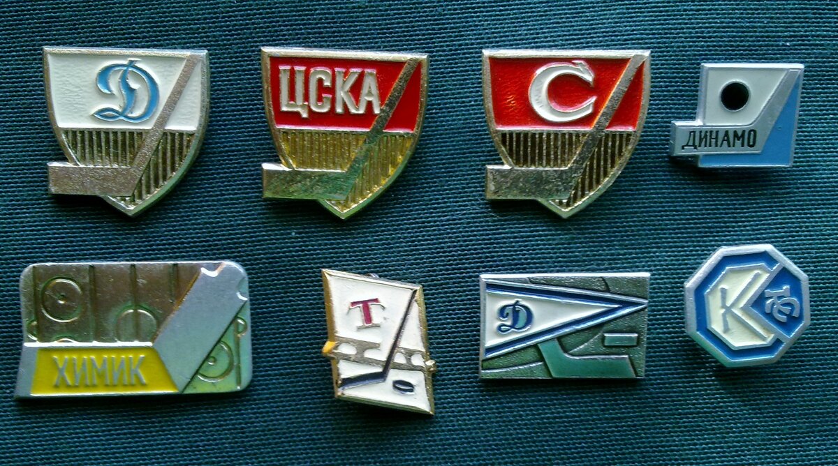 значки хокеистов - Владимир 