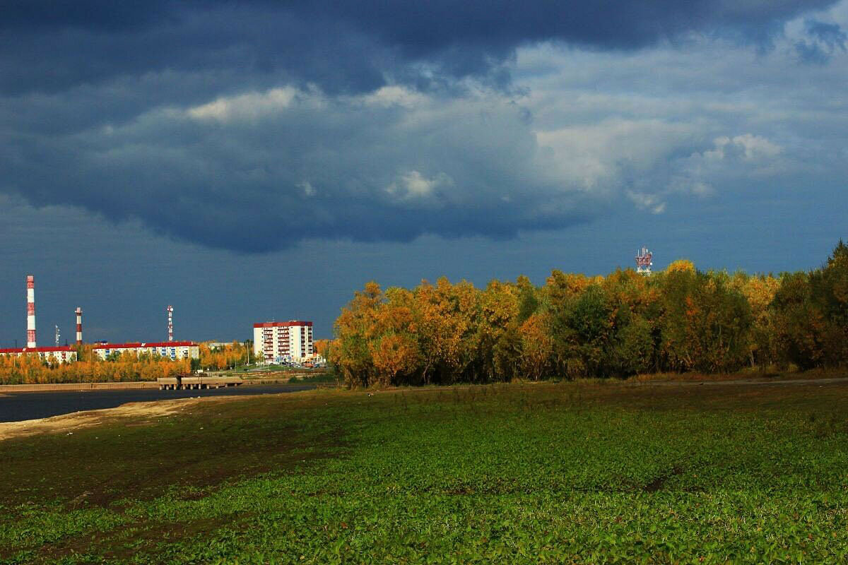 Осень...Гроза над Юганской Обью! - Владимир 