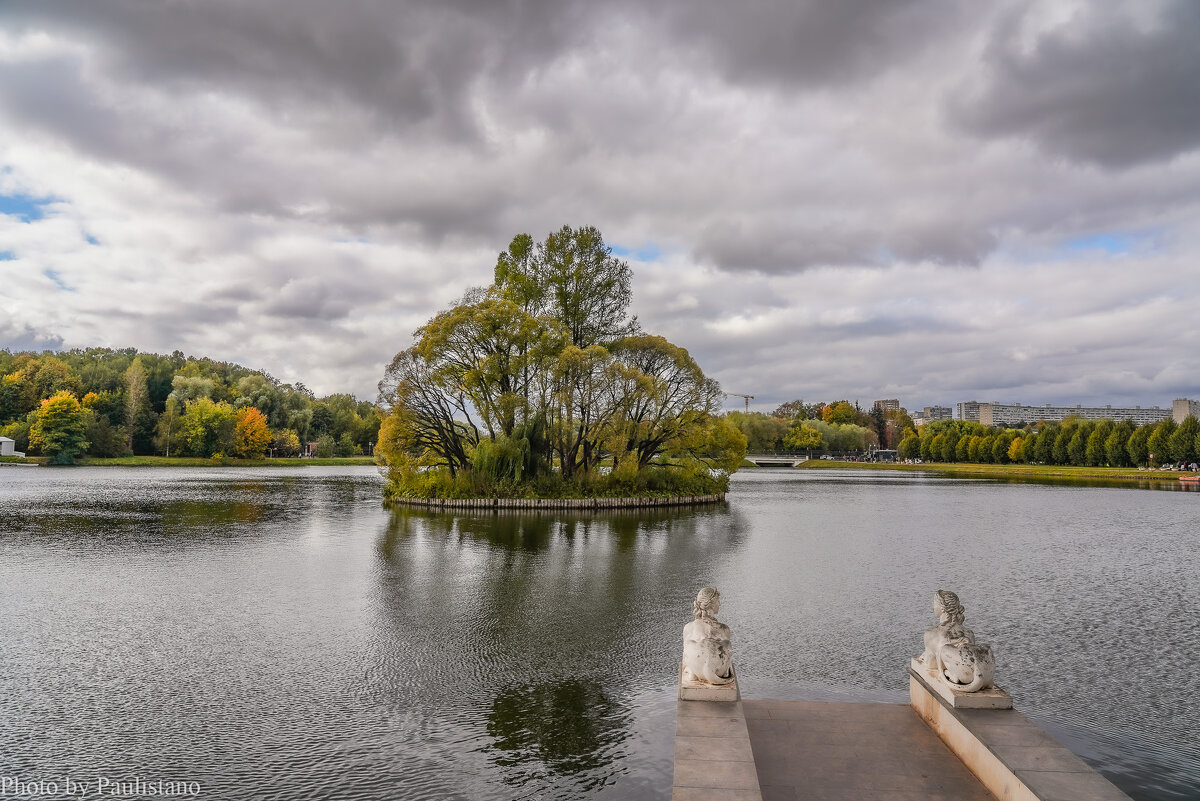 Сентябрь в Царицыно... - Владимир Жданов