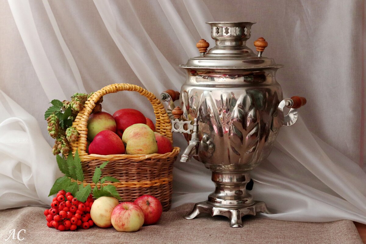 *** - Любовь Сахарова