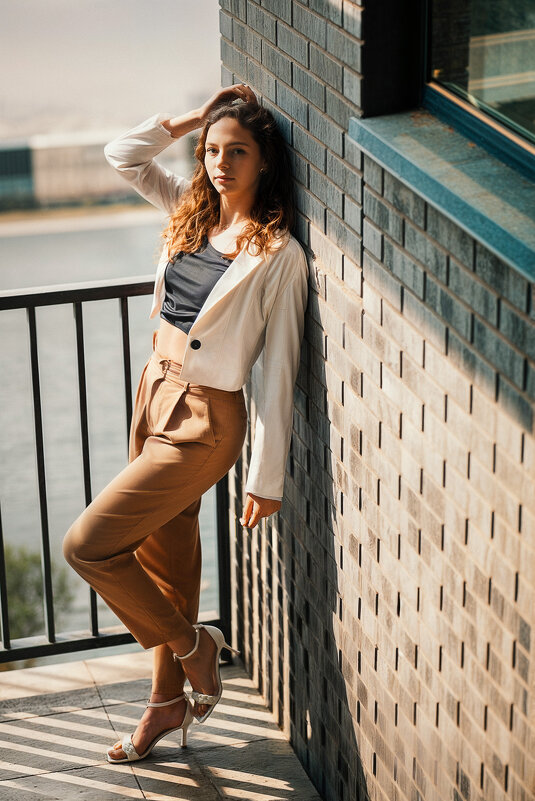 ---- - Ant Glazychev