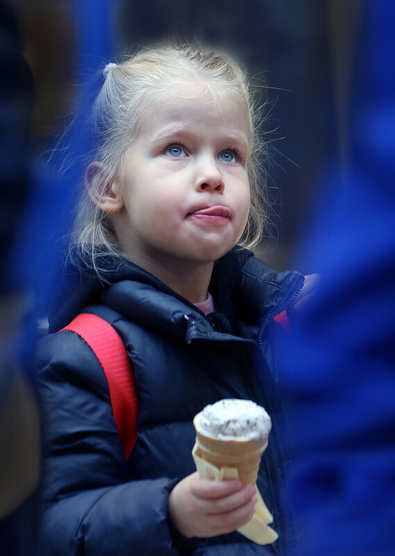 ГУМ - Михаил Бибичков