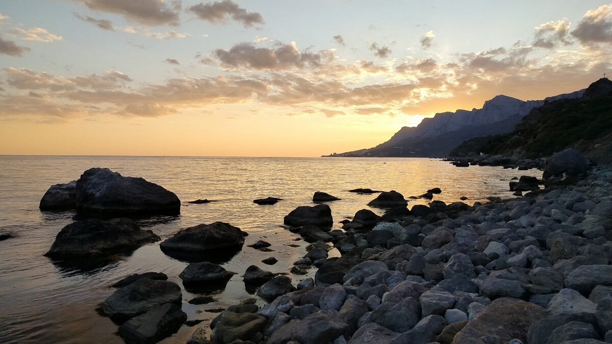 Бархатный сезон - Олег Денисов