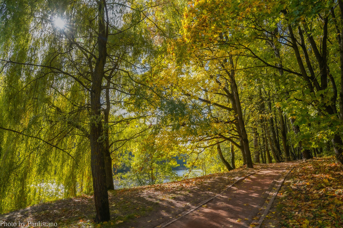 Октябрь в Царицыно... - Владимир Жданов
