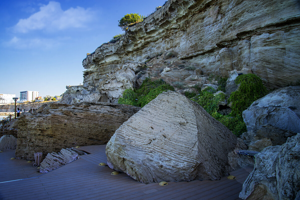 Скальная тропа - Анатолий Чикчирный