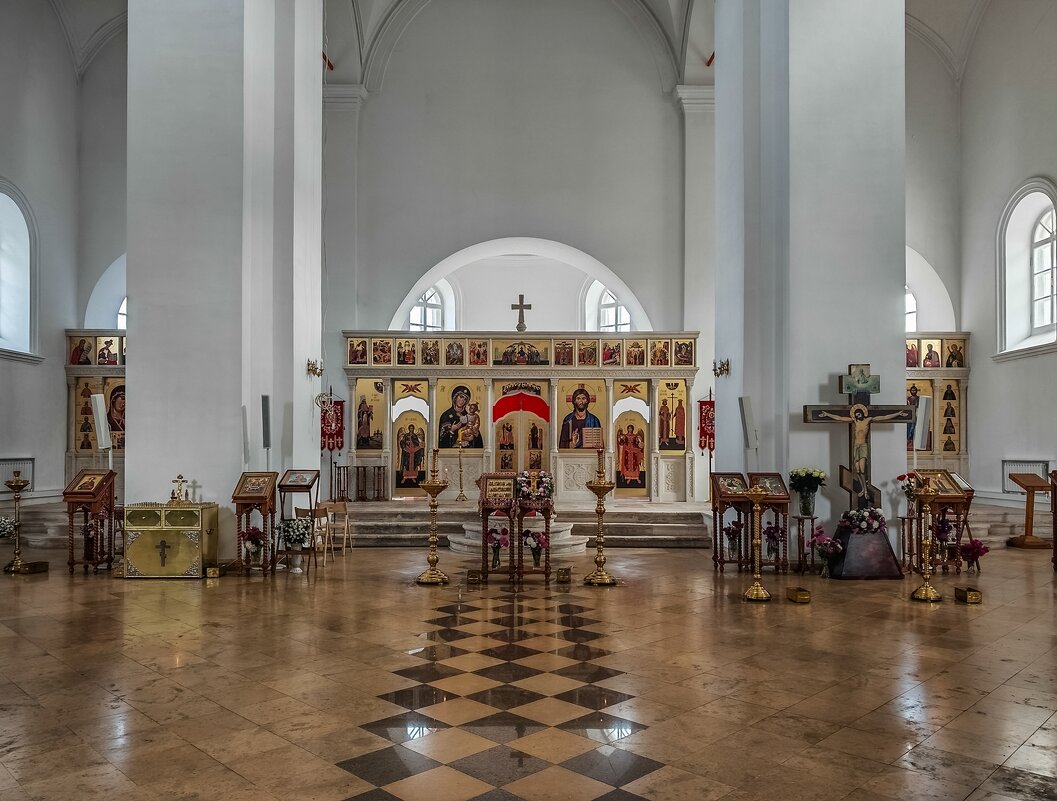 Внутри Храма - Валерий Иванович