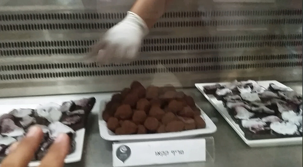 113 (200) - CLOSE WAYS ALL