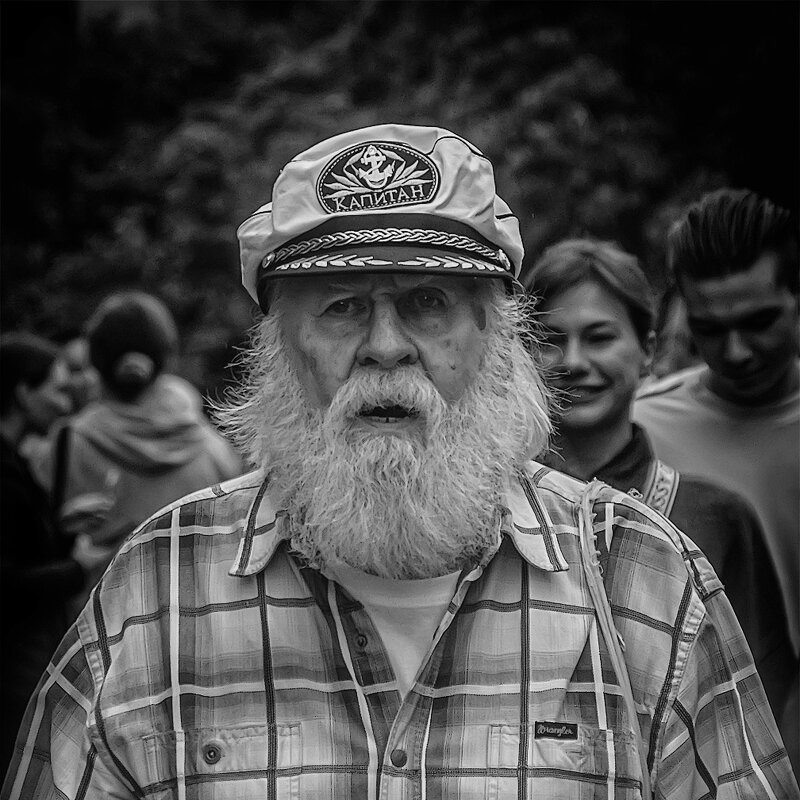 Капитан. - Александр 