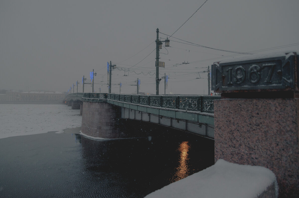 Пасмурное утро на Неве. - Егор Бугримов