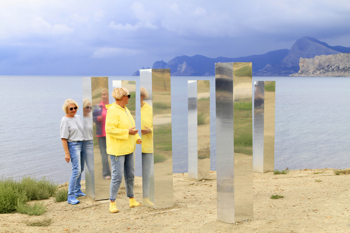 Зазеркалье - Геннадий Валеев Зазеркалье - Геннадий Валеев