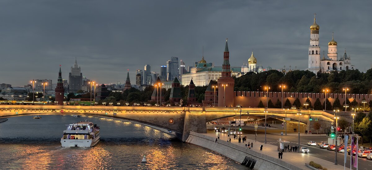 Кремль - <<< Наташа >>>