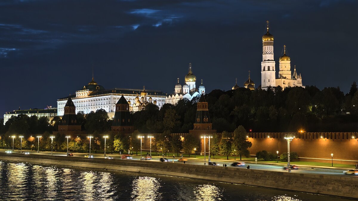 Кремль - <<< Наташа >>>