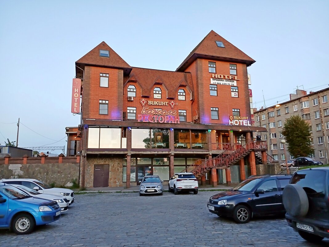 Здание у выборгского  вокзала. - Лия ☼