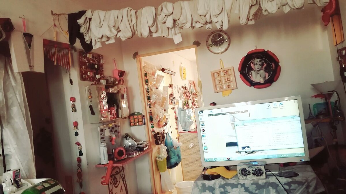 113 (216) - CLOSE WAYS ALL