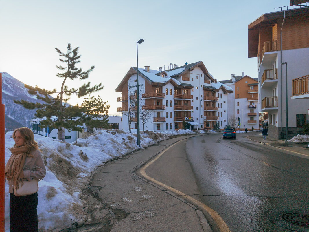 *** - Борис Руднев