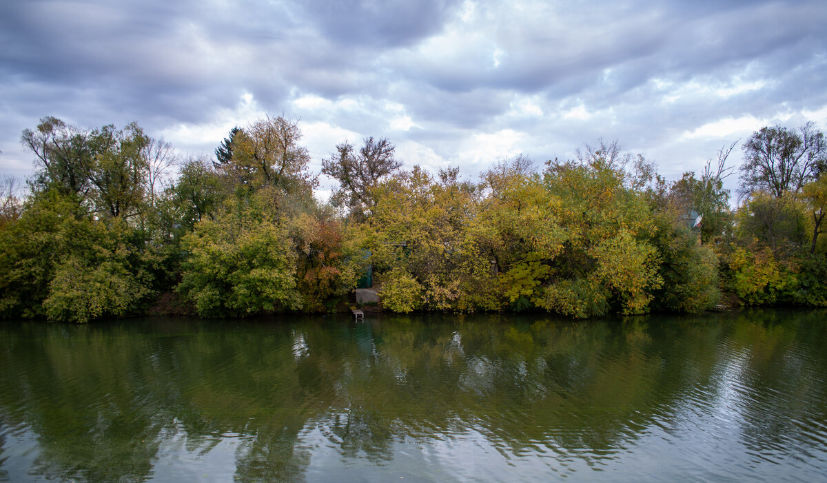 Река в городе - Владимир Иванович