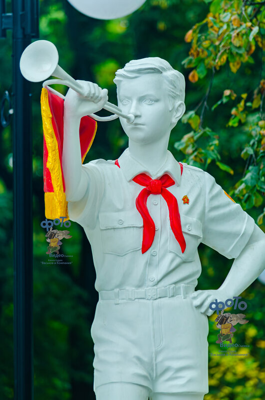 Скульптура пионера. город Курск - Руслан Васьков