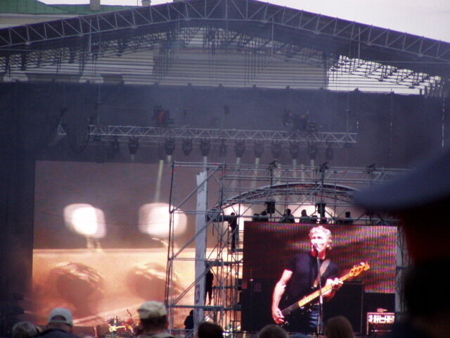 Концерт Р,Уотерса на Дворцовой... - vadim 