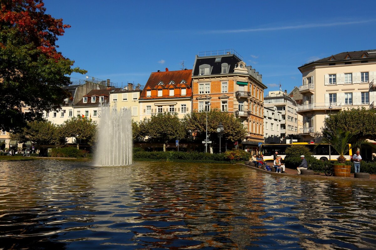 Октябрь в Баден-Бадене - Юрий. Шмаков