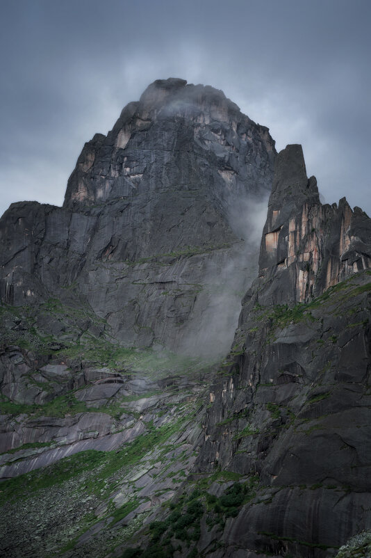 * - Александр Иванов