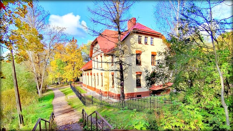 Комлекс построек Павловской городской электростанции .  Контора . Машинный зал - Сергей 