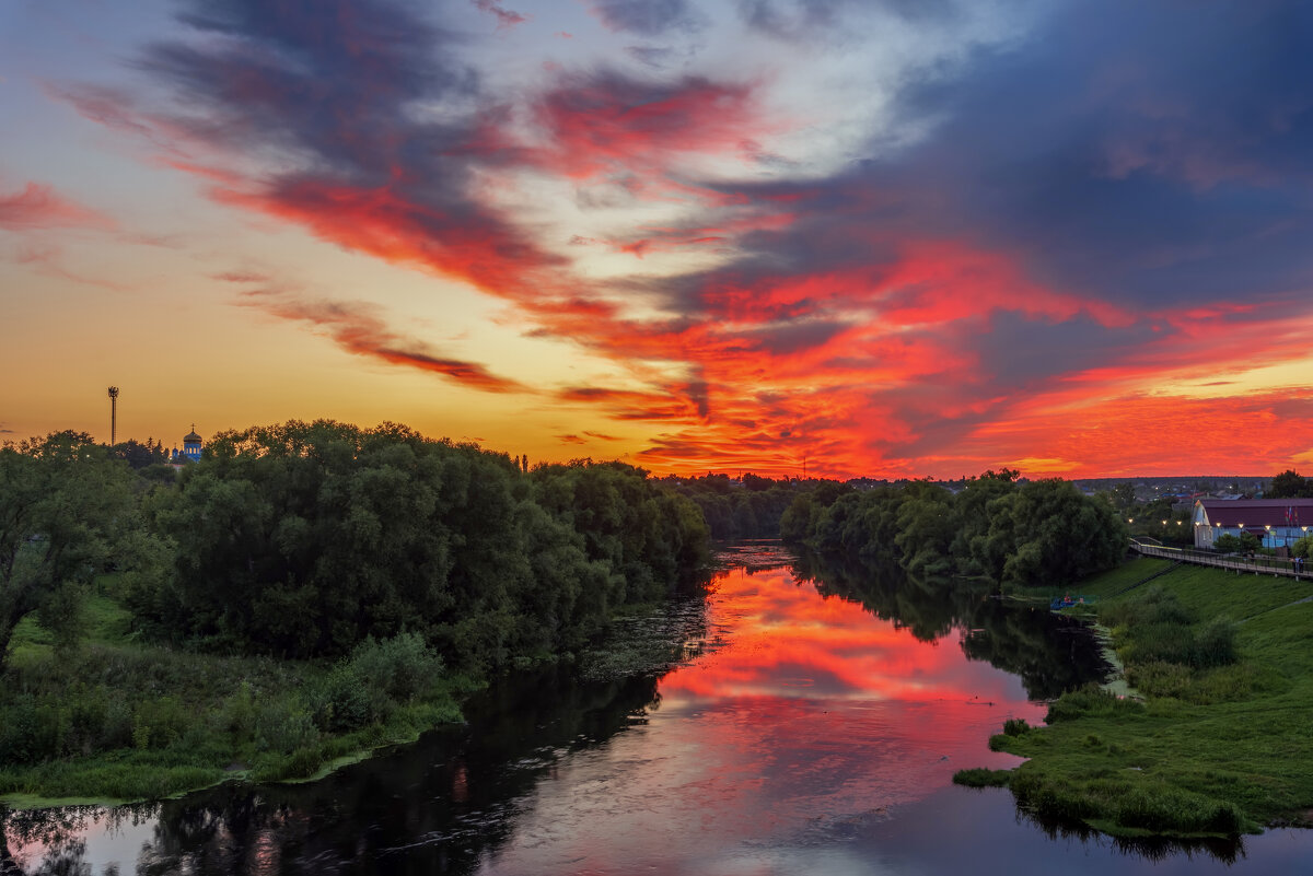 *** - Виталий Емельянов