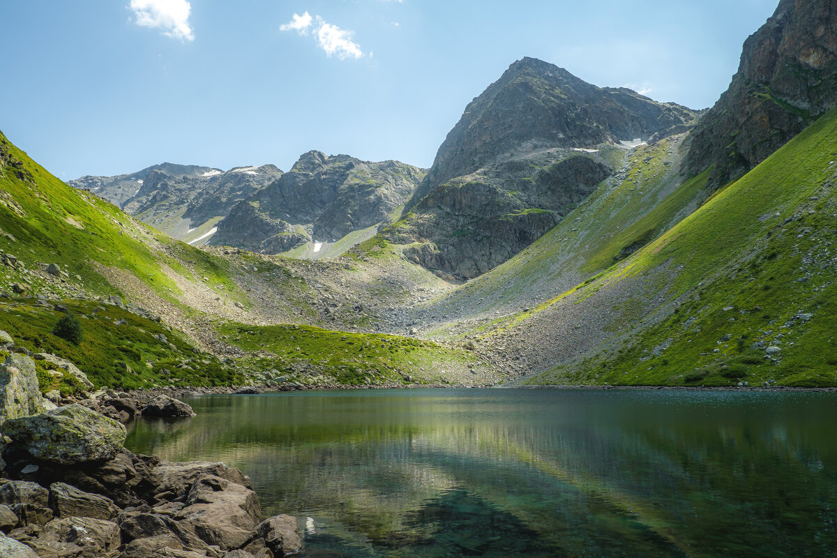 Озеро Семицветное - Сергей Сабешкин