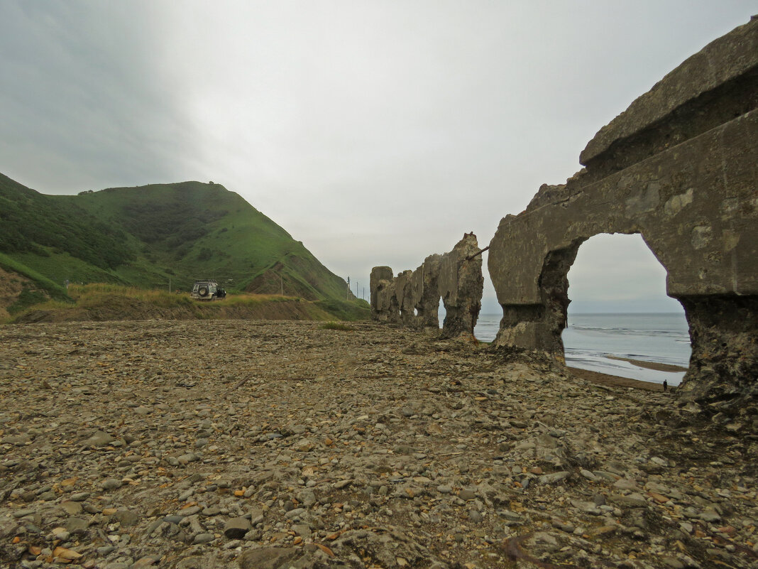 Остатки моста любви. Сахалин. - ИРЭН@ . Остатки моста любви. Сахалин. - ИРЭН@ .