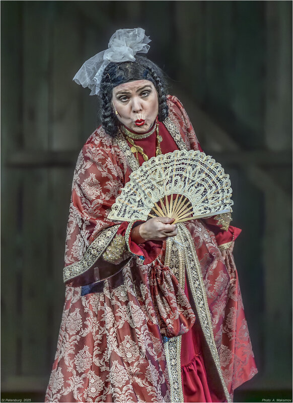 Актриса з. а. Санкт-Петербурга Наталья Парашкина в роли Ханумы. - Александр Максимов