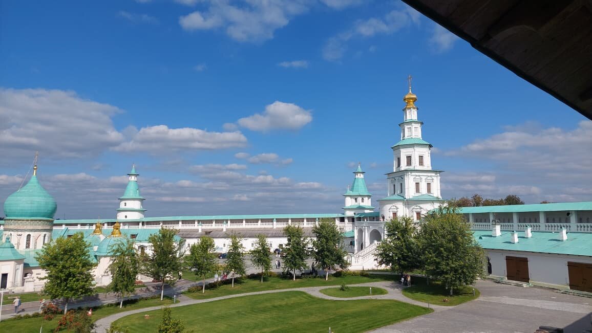 Территория мужского монастыря в Истре - Ирэн 