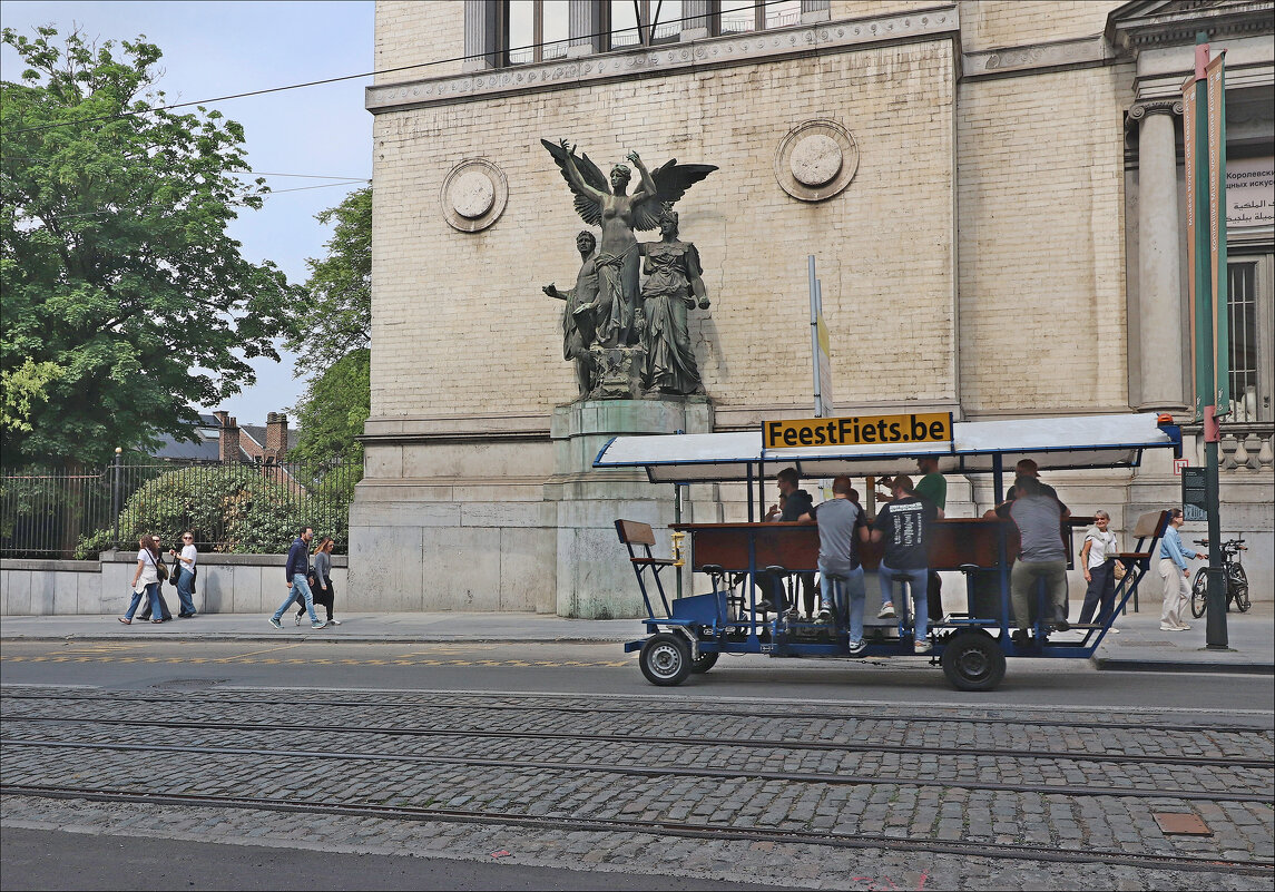 Прокатиться и пивка попить... - Валерий Готлиб