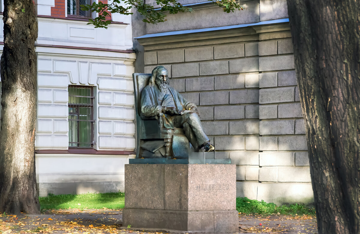 Д.И. Менделеев. - Виктор Орехов Д.И. Менделеев. - Виктор Орехов