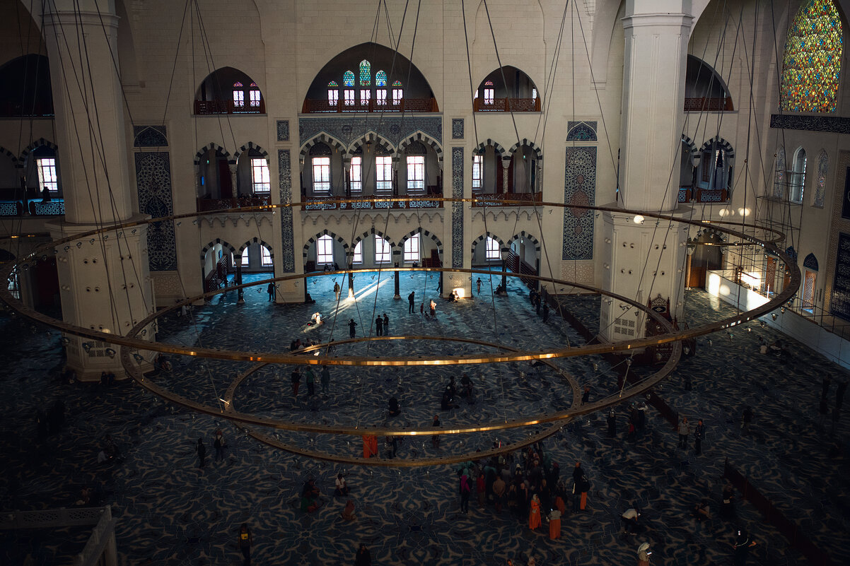 Чамлыджа мечеть - Лилия .