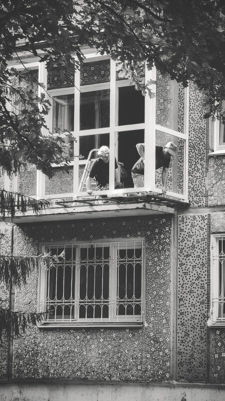 Что нам стоит балкон построить (чб) - Сергей Царёв