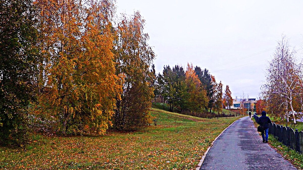 Октябрь..У церковного холма! - Владимир 