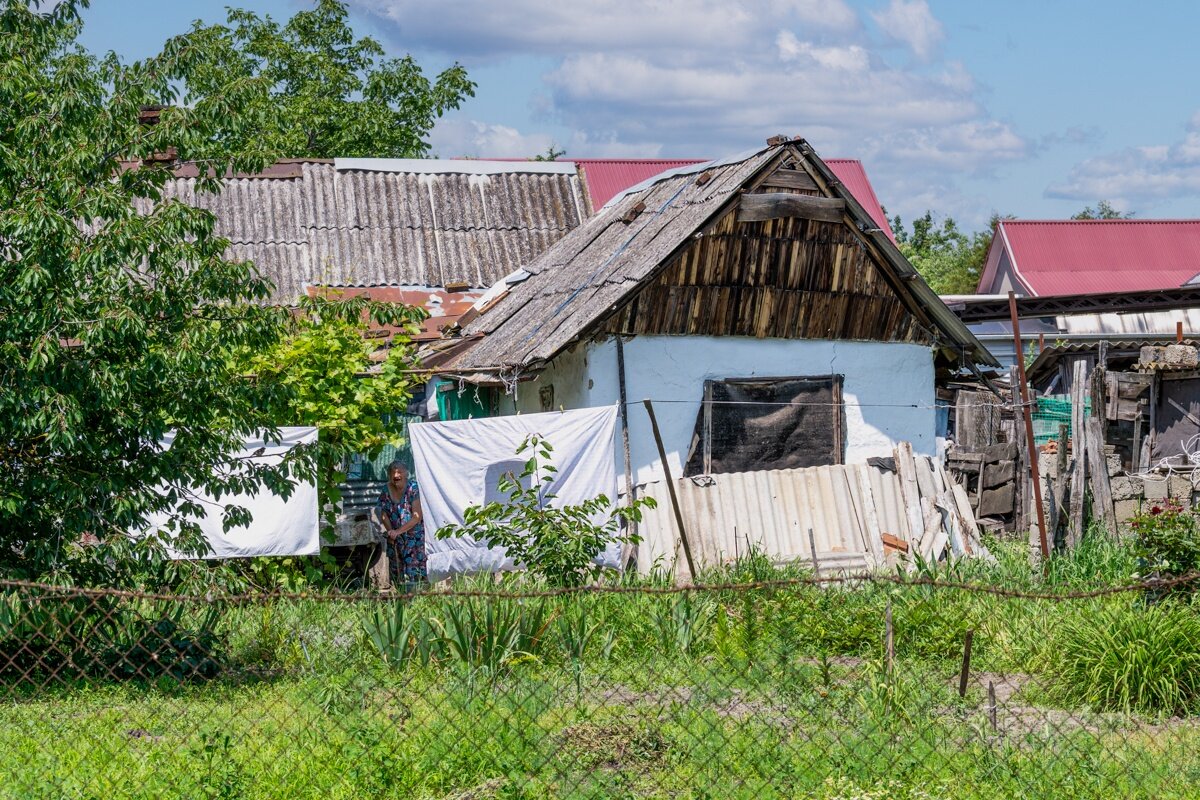 Еще стоит домик - Игорь Сикорский