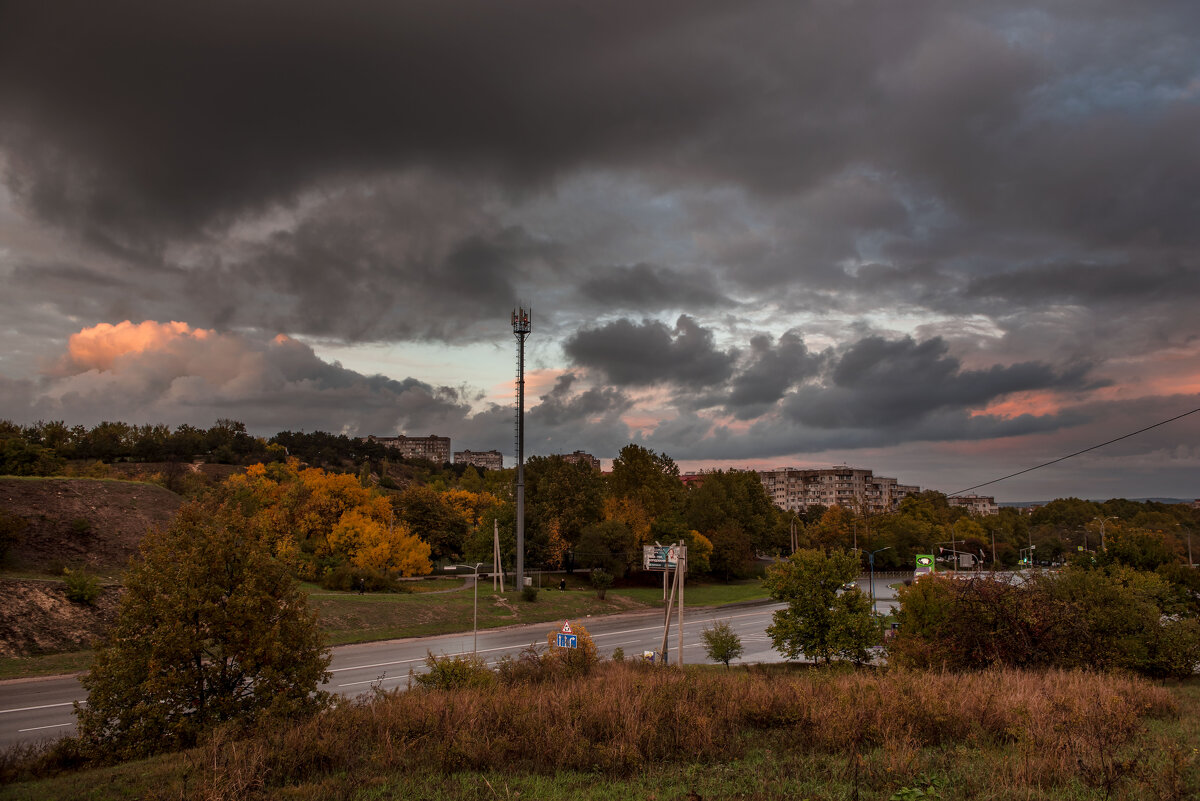 Уголки Симферополя. - Сергей Воротников