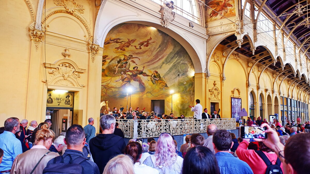 *** - Witalij Löwin