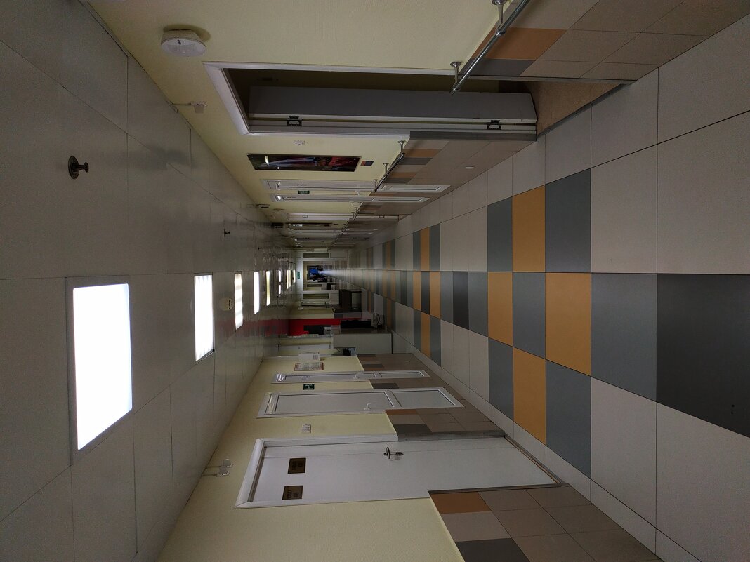 А что ещё делать в больнице после операции?! Гуляю по коридору, он длинныйй - Андрей Лукьянов А что ещё делать в больнице после операции?! Гуляю по коридору, он длинныйй - Андрей Лукьянов