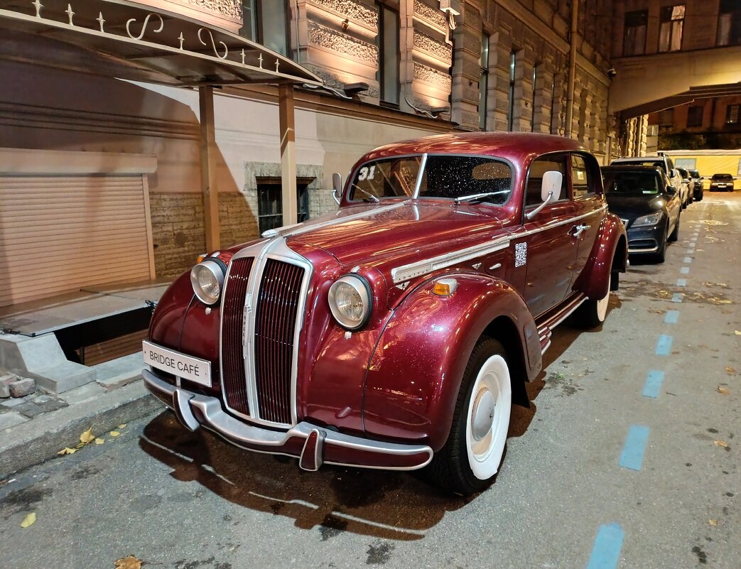 Идёшь по городу, а тут это чудо! - Ирина ***