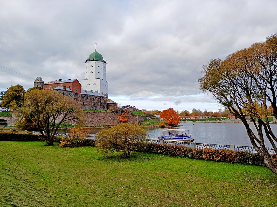 Путь лежит в Выборгский замок! - Лия ☼ Путь лежит в Выборгский замок! - Лия ☼