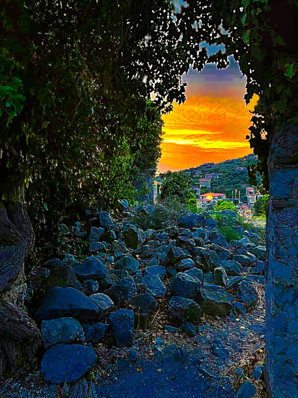 КАМЕННЫЙ   ЗАКАТ - Анатолий Малобродский