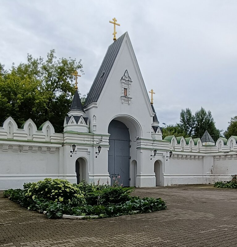 в монастыре - Галина R...