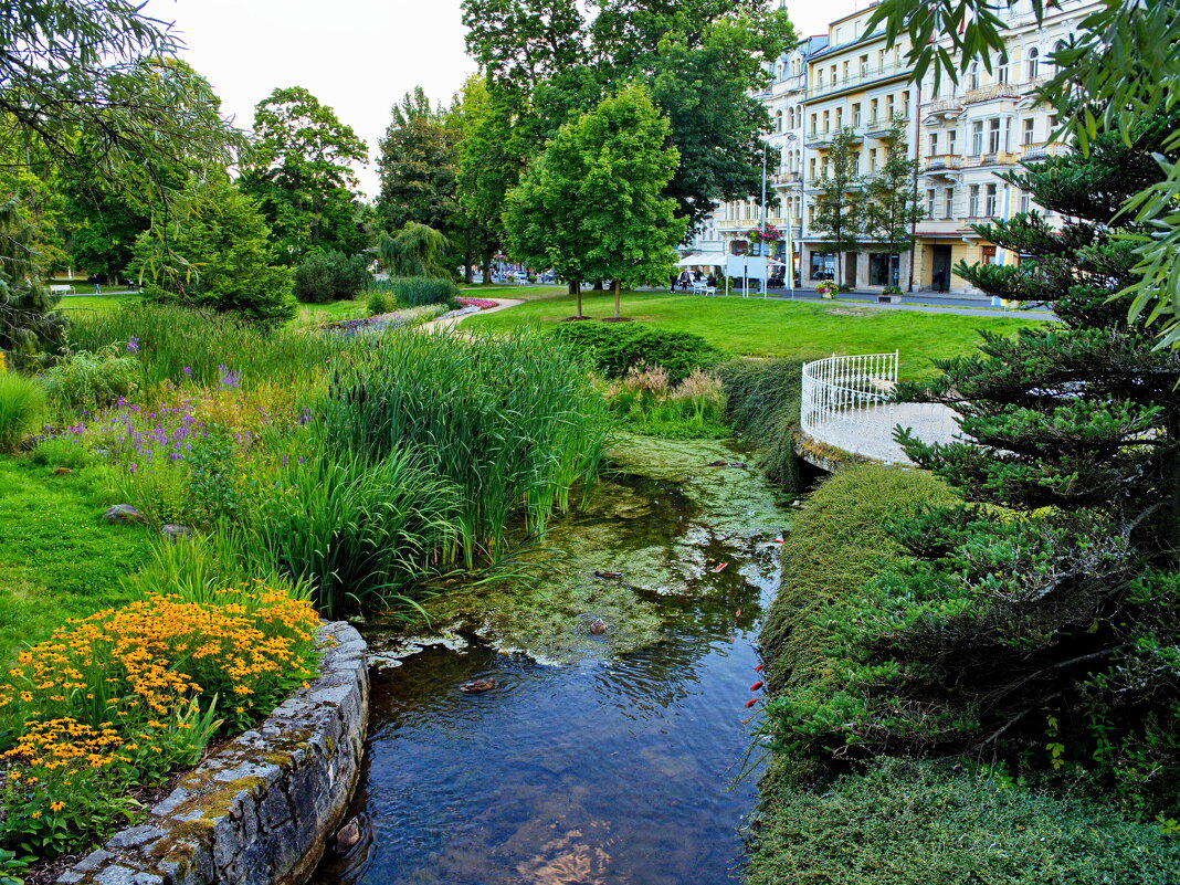 *** - Witalij Löwin