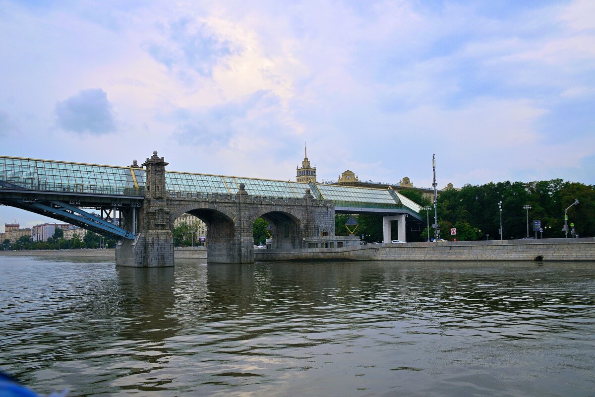 Москва. Вечерняя прогулка по реке - Владимир Мигонькин