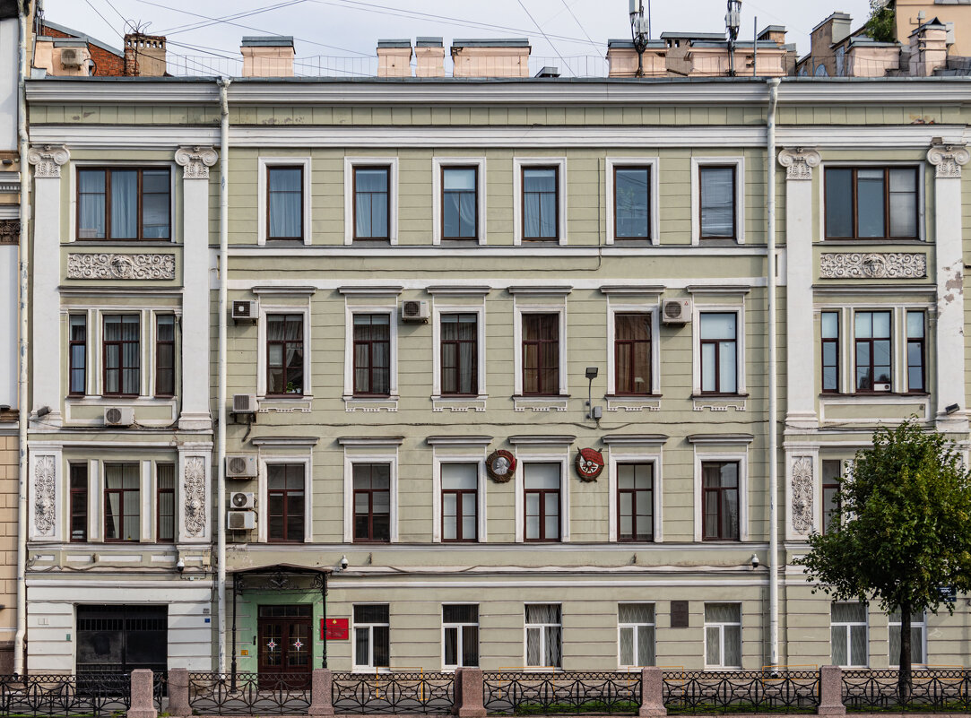 орденоносное задние - navalon M