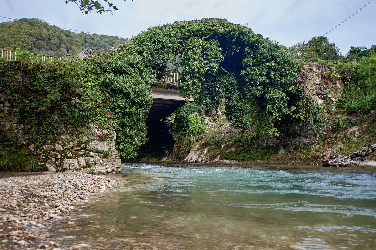 беслетский мост - Александр Леонов