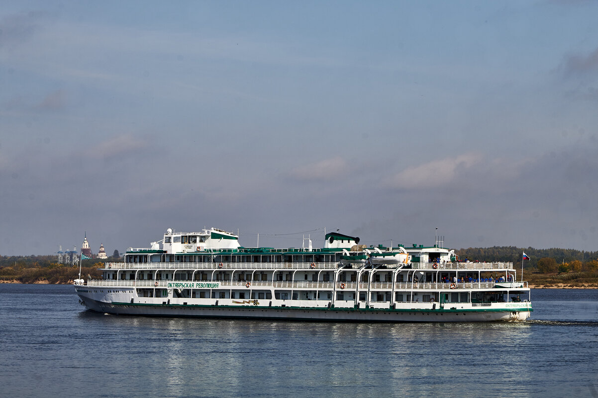 Круизный теплоход на Волге - Алексей Р.