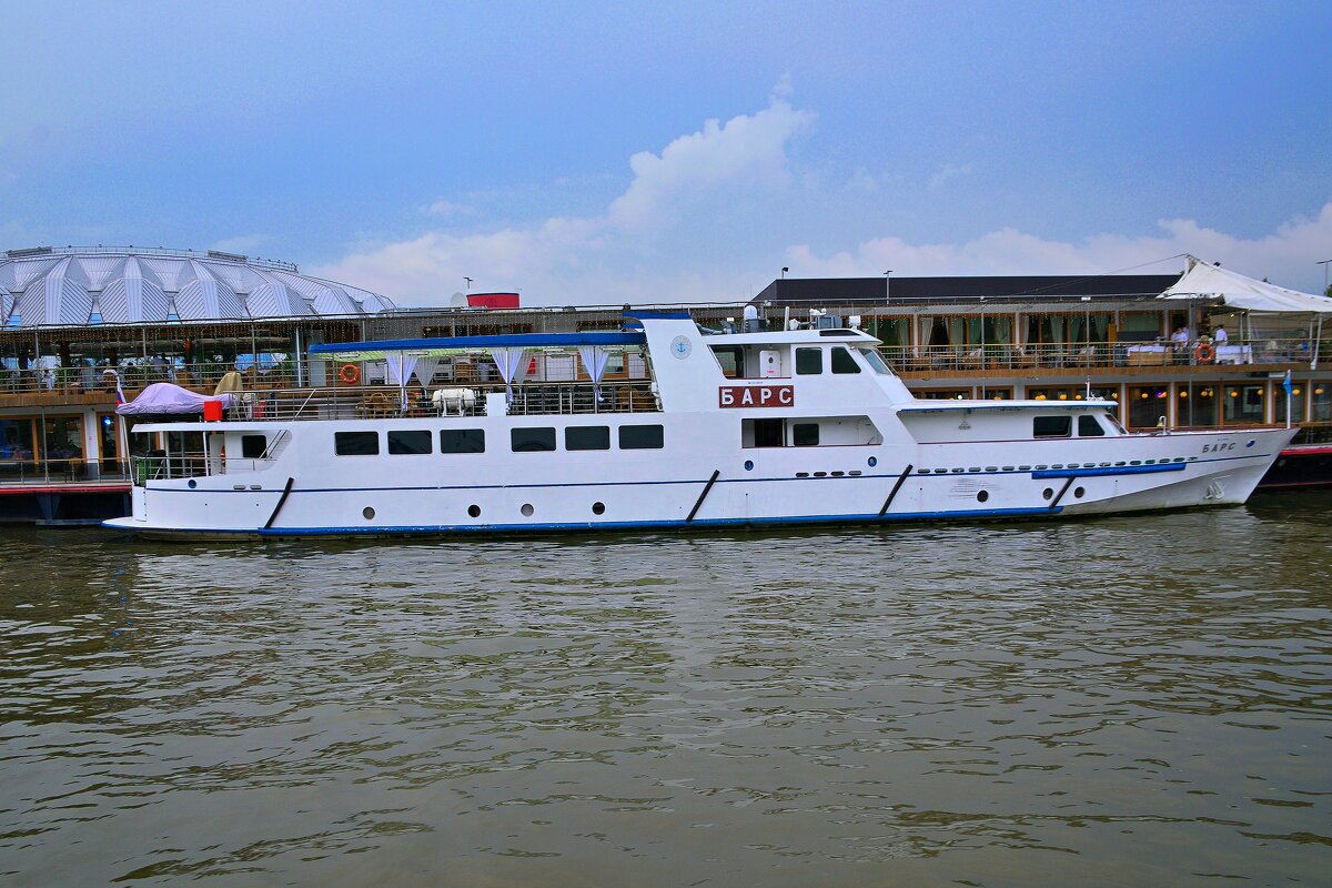 Москва. Вечерняя прогулка по реке - Владимир Мигонькин