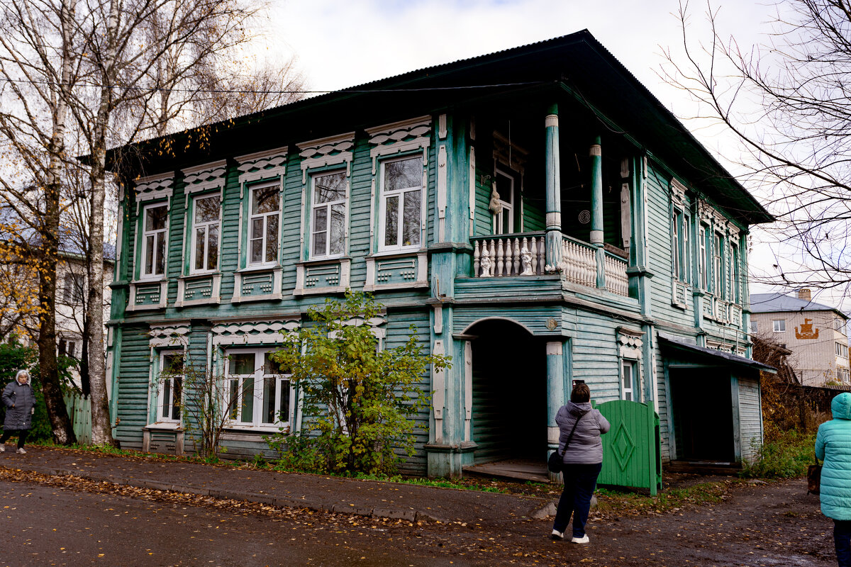 Местная достопримечательность - Александр Силинский
